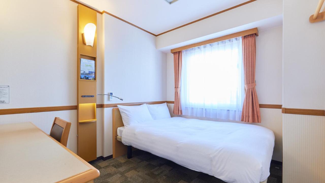 Toyoko Inn Tokyo Eki Yaesu Kita Guchi Exterior photo