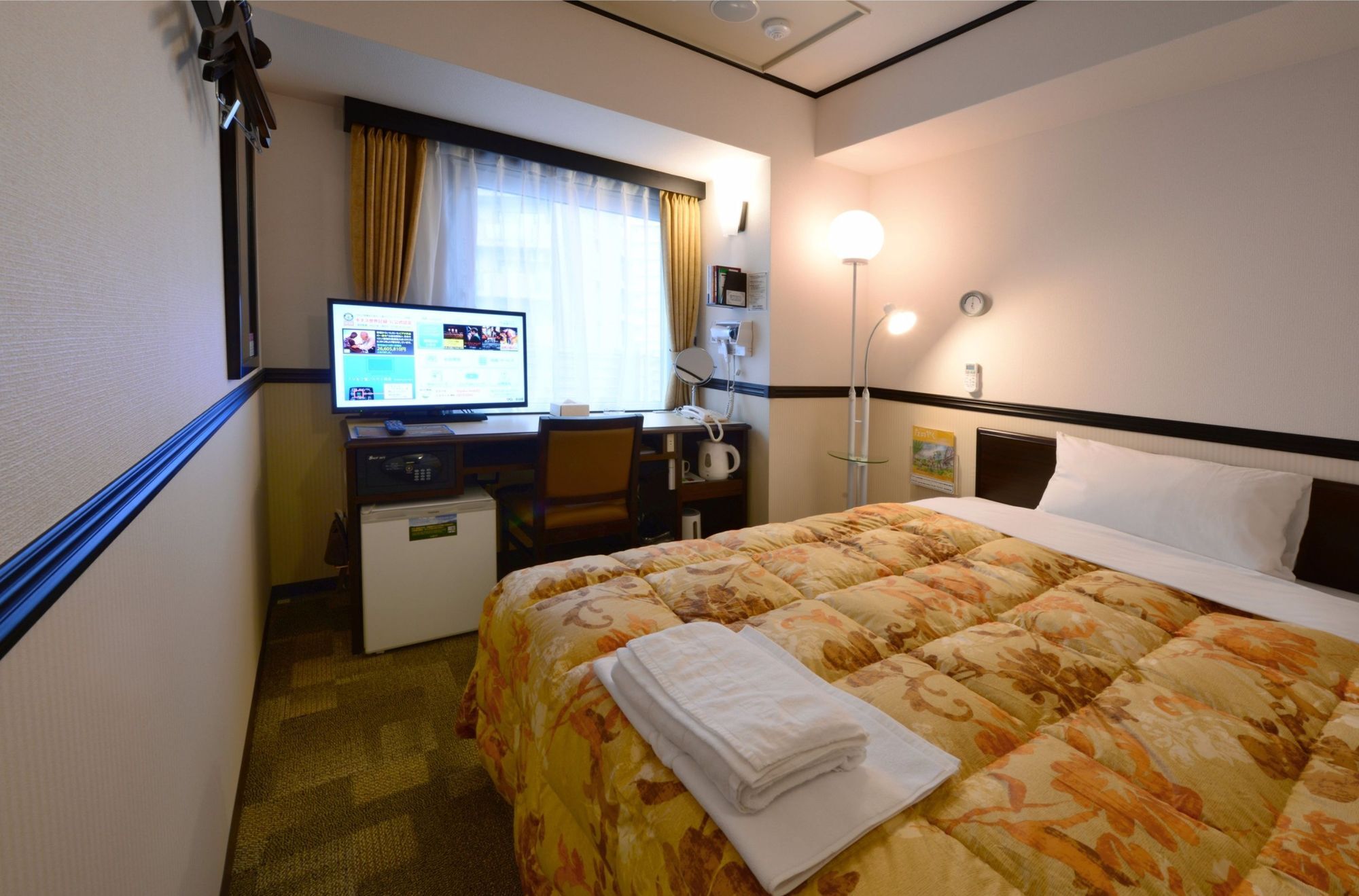 Toyoko Inn Tokyo Eki Yaesu Kita Guchi Exterior photo